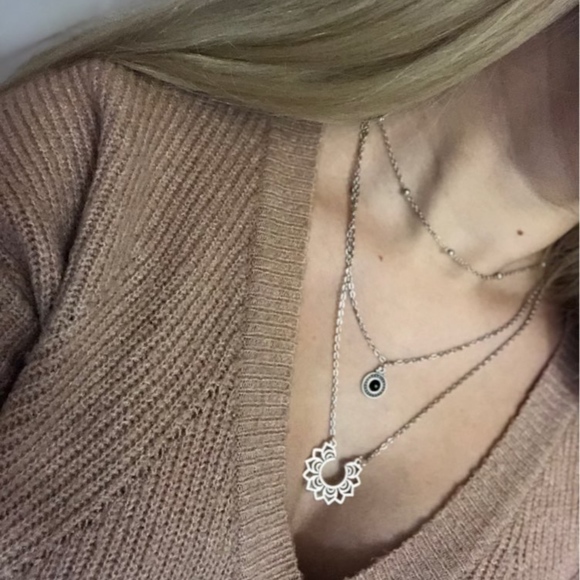 3 Layer Antique Layered Necklace Silver Color - Picture 8 of 8